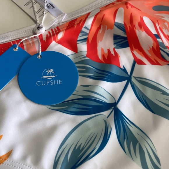 Bikini Bottoms - Picture 2 of 7